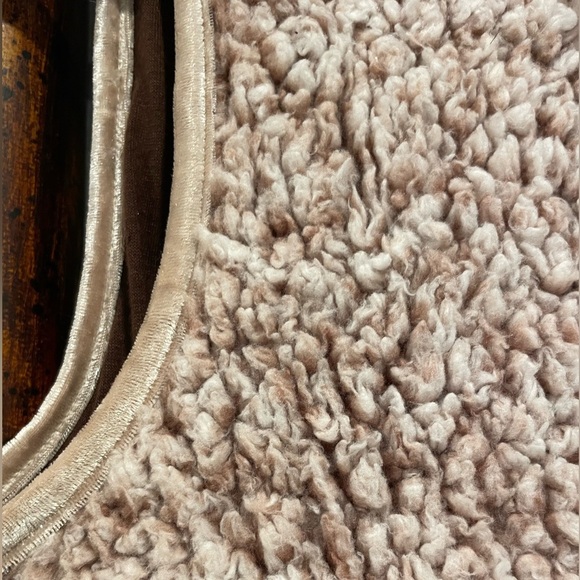 Hem & thread pink blush gold hooded vest size Small - Picture 4 of 8